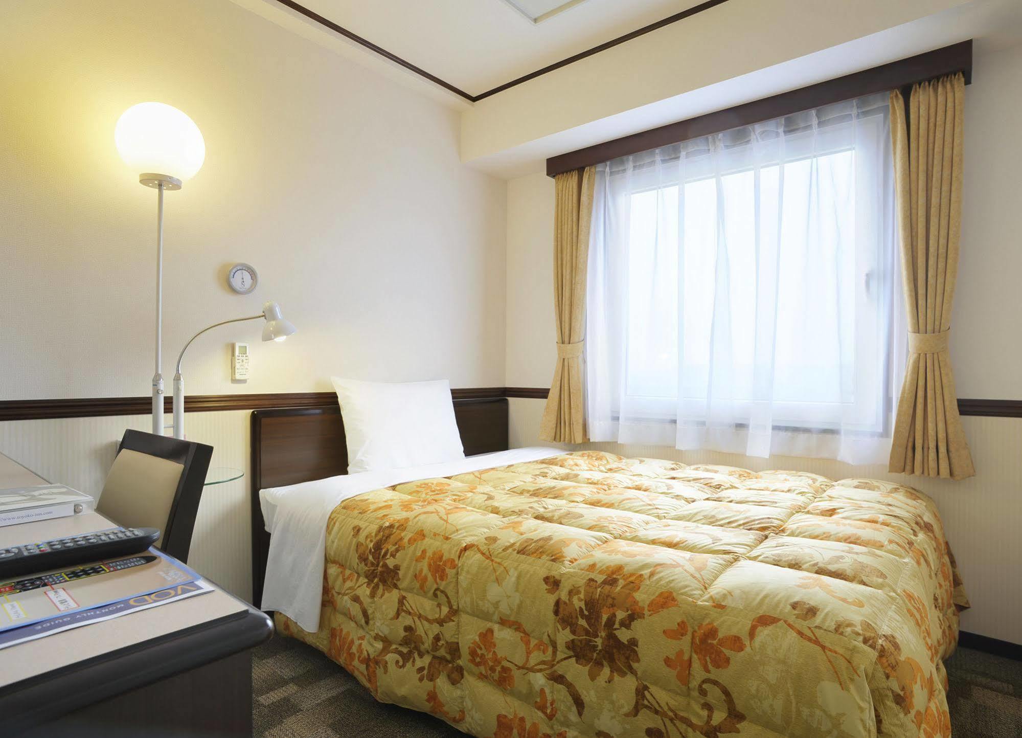 Toyoko Inn Kofu-Eki Minami-Guchi No.1 Kültér fotó